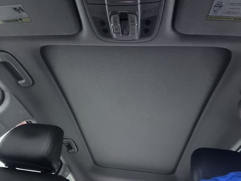 Used 2020 Hyundai Santa Fe Limited AWD/4WD image 23