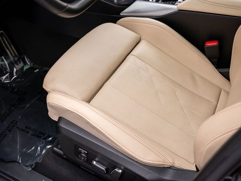 Certified 2025 BMW X3 xDrive30 AWD/4WD image 16
