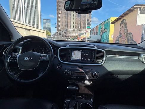 Used 2019 Kia Sorento EX w/ EX Touring Package FWD image 24
