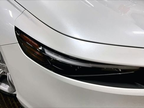 Used 2025 Honda Accord LX image 25