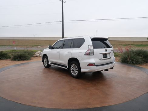 Used 2022 Lexus GX 460 Premium image 5