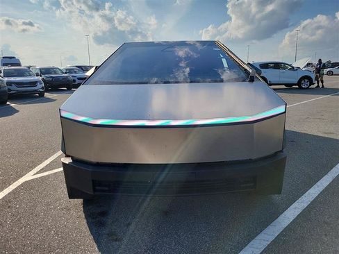 Used 2024 Tesla Cybertruck Cyberbeast AWD/4WD image 6