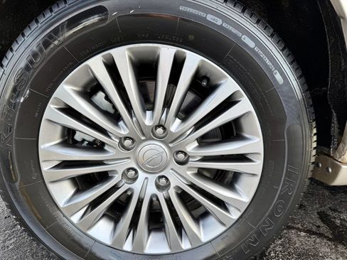 Used 2014 Chrysler Town & Country Touring-L w/ Trailer Tow Group FWD image 30