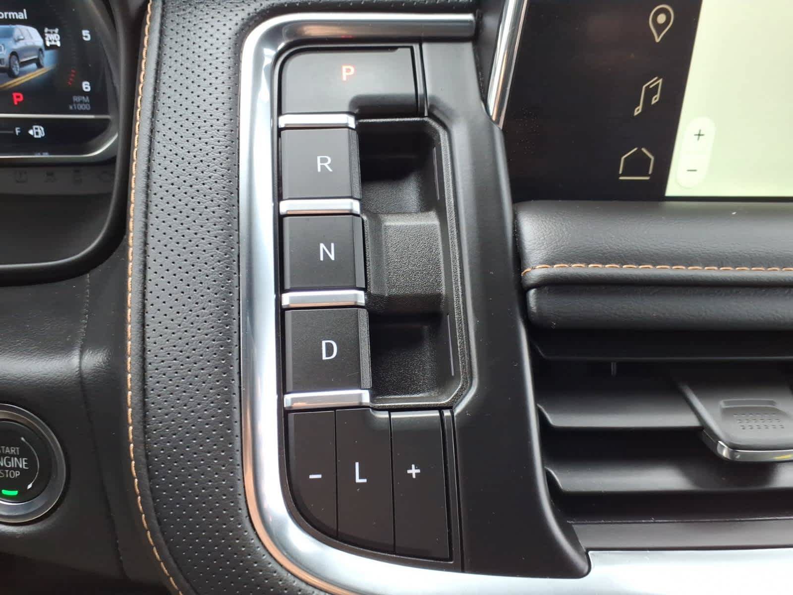 Used 2024 GMC Yukon AT4 w/ AT4 Premium Plus Package AWD/4WD image 21
