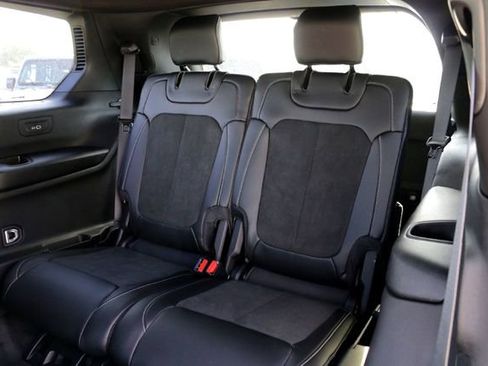 New 2025 Jeep Grand Cherokee L Laredo image 20