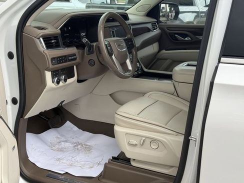 Used 2022 GMC Yukon Denali image 14