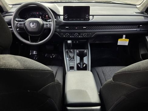 Used 2025 Honda Accord SE image 13