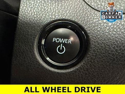 Used 2025 Toyota Camry SE w/ Convenience Package image 11