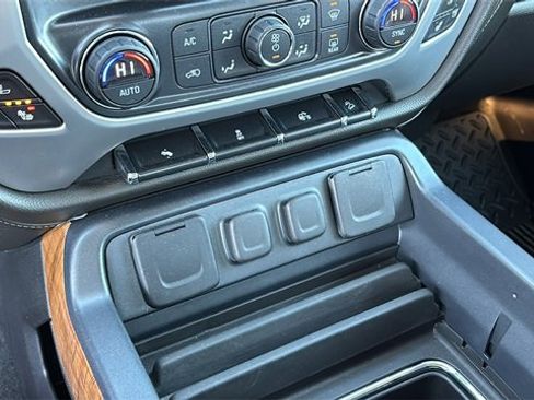 Used 2014 GMC Sierra 1500 SLT w/ Suspension Package, Off-Road image 19