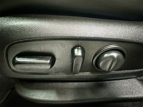 Used 2017 GMC Acadia Denali w/ Technology Package image 37