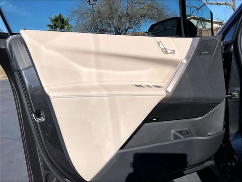 Used 2025 BMW iX xDrive50 w/ Convenience Package image 24