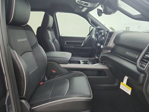 New 2026 RAM 2500 Laramie AWD/4WD image 31