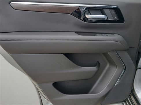 New 2026 Chevrolet Tahoe LS image 18