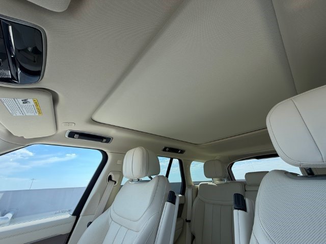 Used 2023 Land Rover Range Rover SE AWD/4WD image 29