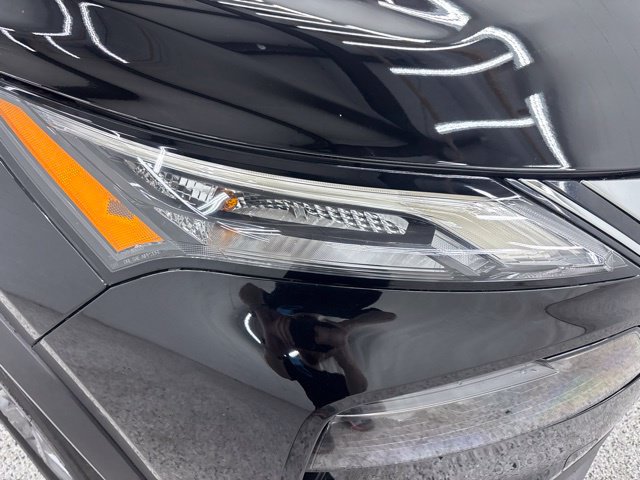 Used 2023 Nissan Rogue S AWD/4WD image 5