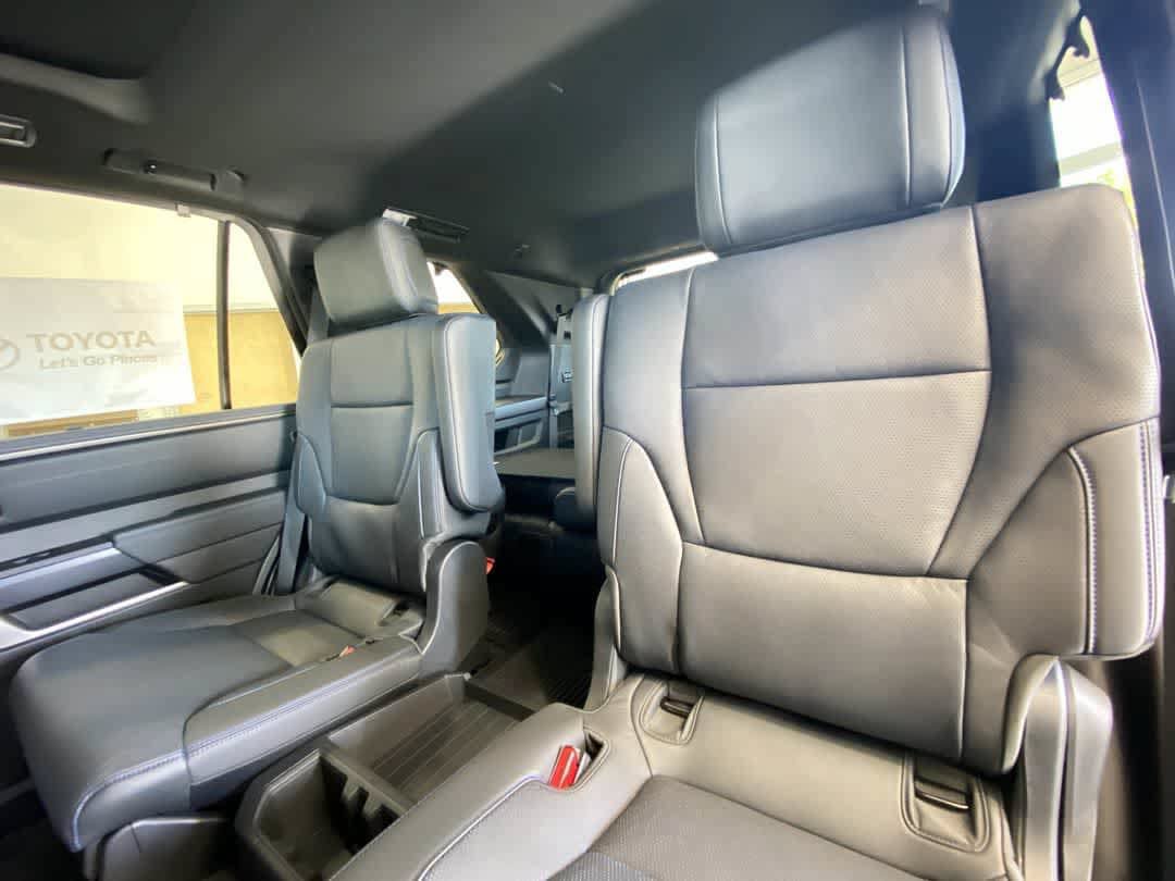 New 2026 Toyota Sequoia Platinum w/ TRD Off-Road Package AWD/4WD image 25