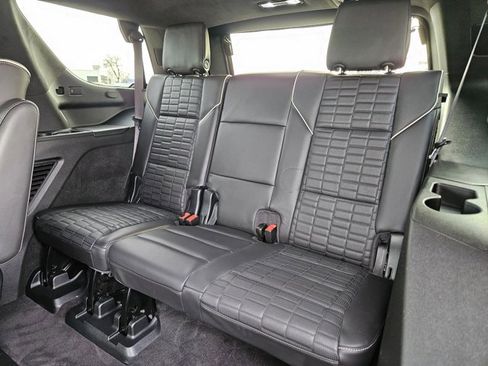 Used 2023 Cadillac Escalade Sport Platinum w/ LPO, ONYX Package image 21