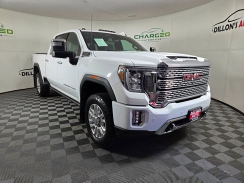 Used 2022 GMC Sierra 2500 Denali image 2