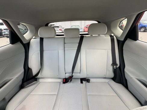 Used 2025 Hyundai Kona SEL FWD image 38