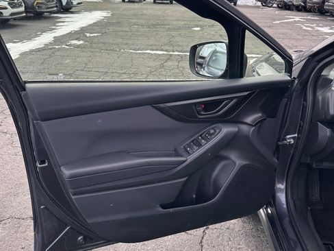 Used 2018 Subaru Crosstrek 2.0i Premium w/ Moonroof Package image 11