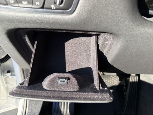 Used 2023 BMW X5 xDrive40i w/ Premium Package image 28