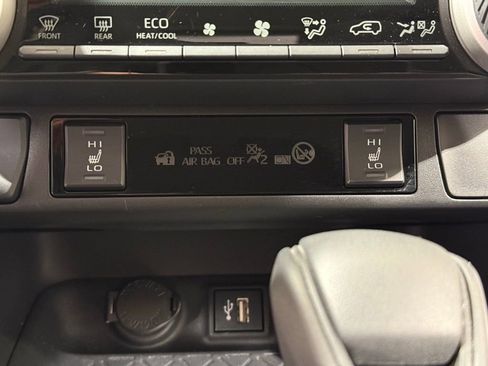 Used 2023 Toyota RAV4 XLE image 30