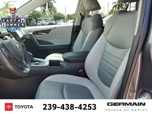Used 2022 Toyota RAV4 XLE Premium AWD/4WD image 19