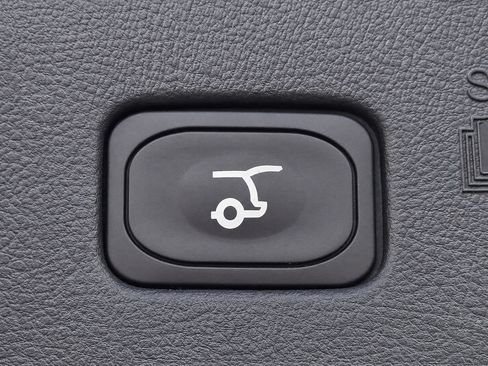 Used 2024 Ford Edge Titanium AWD/4WD image 38