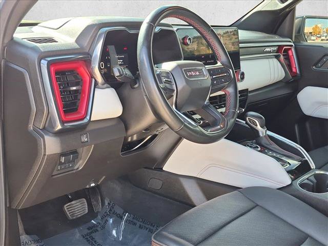 Used 2024 GMC Canyon AT4X AWD/4WD image 9
