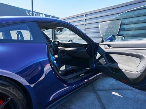 Used 2022 Porsche 911 GT3 image 22