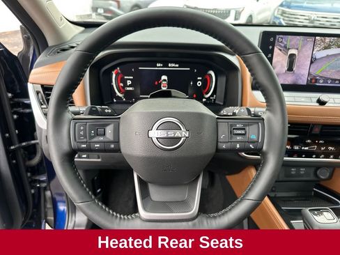 Used 2025 Nissan Rogue Platinum w/ Tech Package image 17