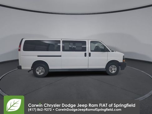 Used 2023 Chevrolet Express 3500 LS RWD image 17
