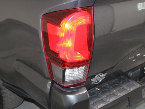 Used 2022 Toyota Tacoma SR image 49