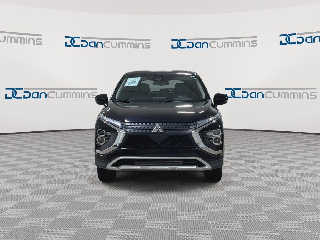 Used 2025 Mitsubishi Eclipse Cross AWD image 3