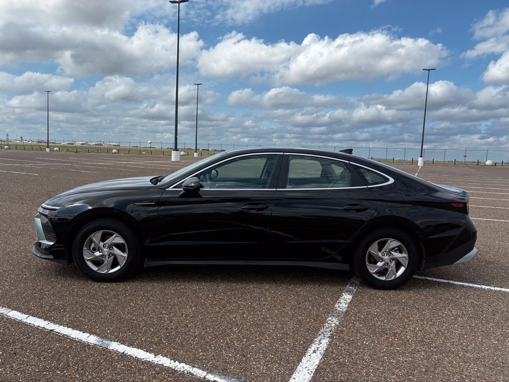 Certified 2026 Hyundai Sonata SE FWD image 2