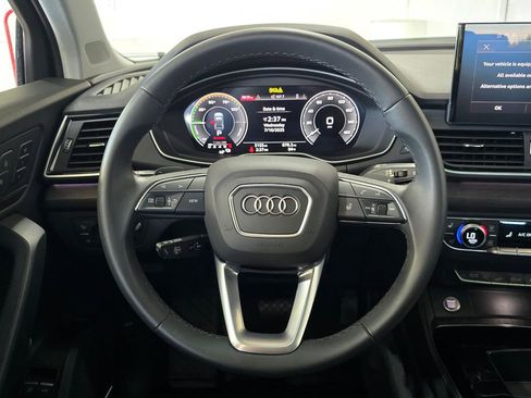 Used 2024 Audi Q5 e Prestige w/ Prestige Package image 10