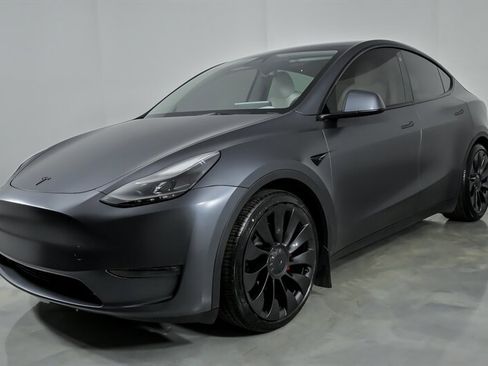 Used 2023 Tesla Model Y Performance AWD/4WD image 5