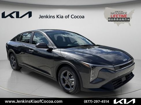 New 2026 Kia K4 FWD image 1