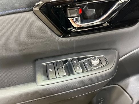 Used 2025 Subaru Forester Limited image 13