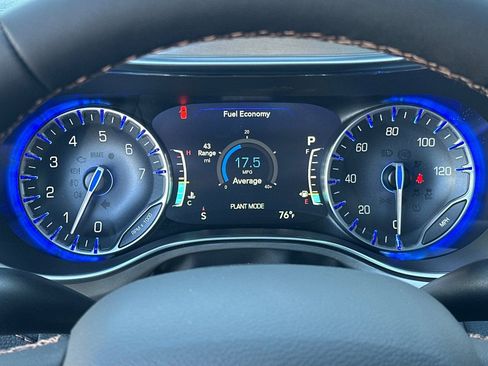 New 2026 Chrysler Pacifica Pinnacle image 32