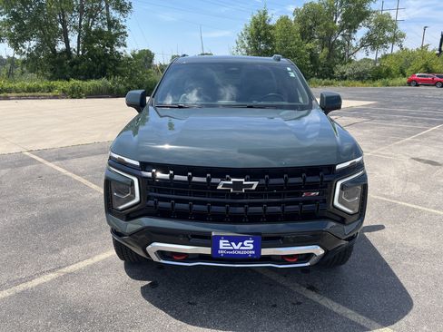 Used 2025 Chevrolet Tahoe Z71 w/ Comfort Package AWD/4WD image 2