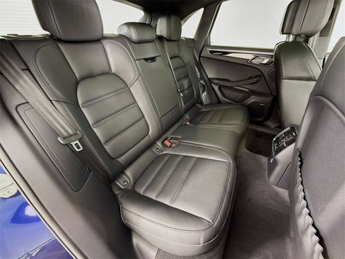 New 2026 Porsche Macan image 29