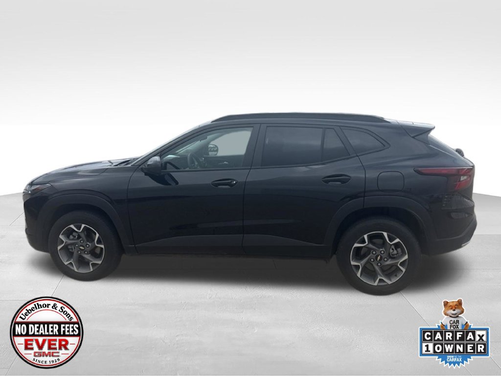 Used 2025 Chevrolet Trax LT FWD image 10