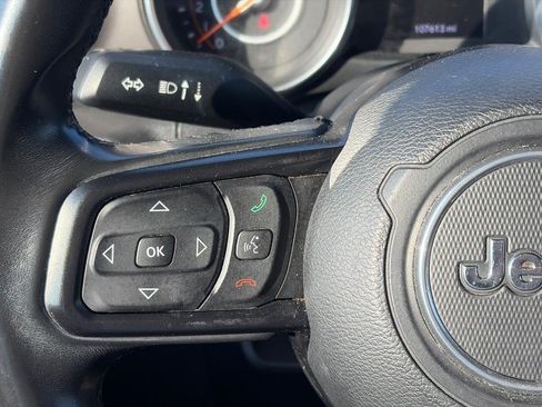 Used 2018 Jeep Wrangler Unlimited Sport S AWD/4WD image 22