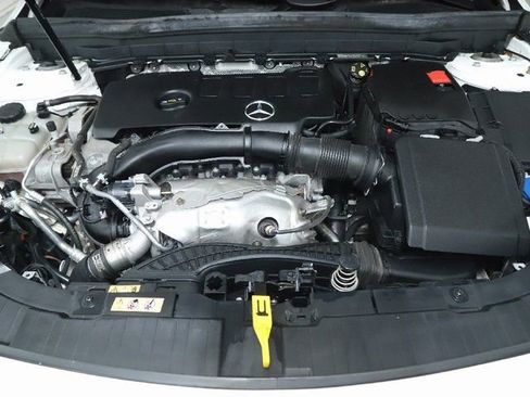 Used 2022 Mercedes-Benz GLB 250 4MATIC image 37