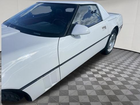 Used 1990 Chevrolet Corvette Convertible RWD image 8