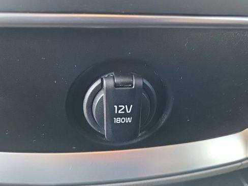 New 2026 Kia Carnival EX FWD image 24