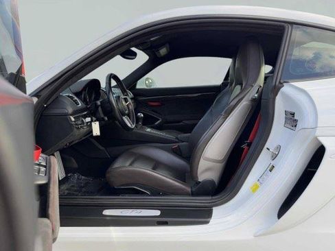 Used 2016 Porsche Cayman GT4 RWD image 19