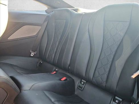 Used 2020 BMW M8 image 18