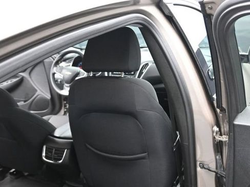 Used 2024 Chevrolet Malibu LT FWD image 22